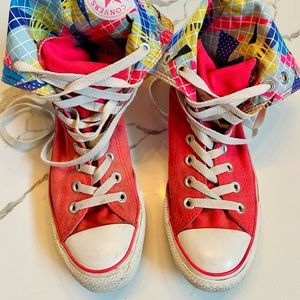 Hot Pink Lace Up Converse! Chuck Taylor All Star